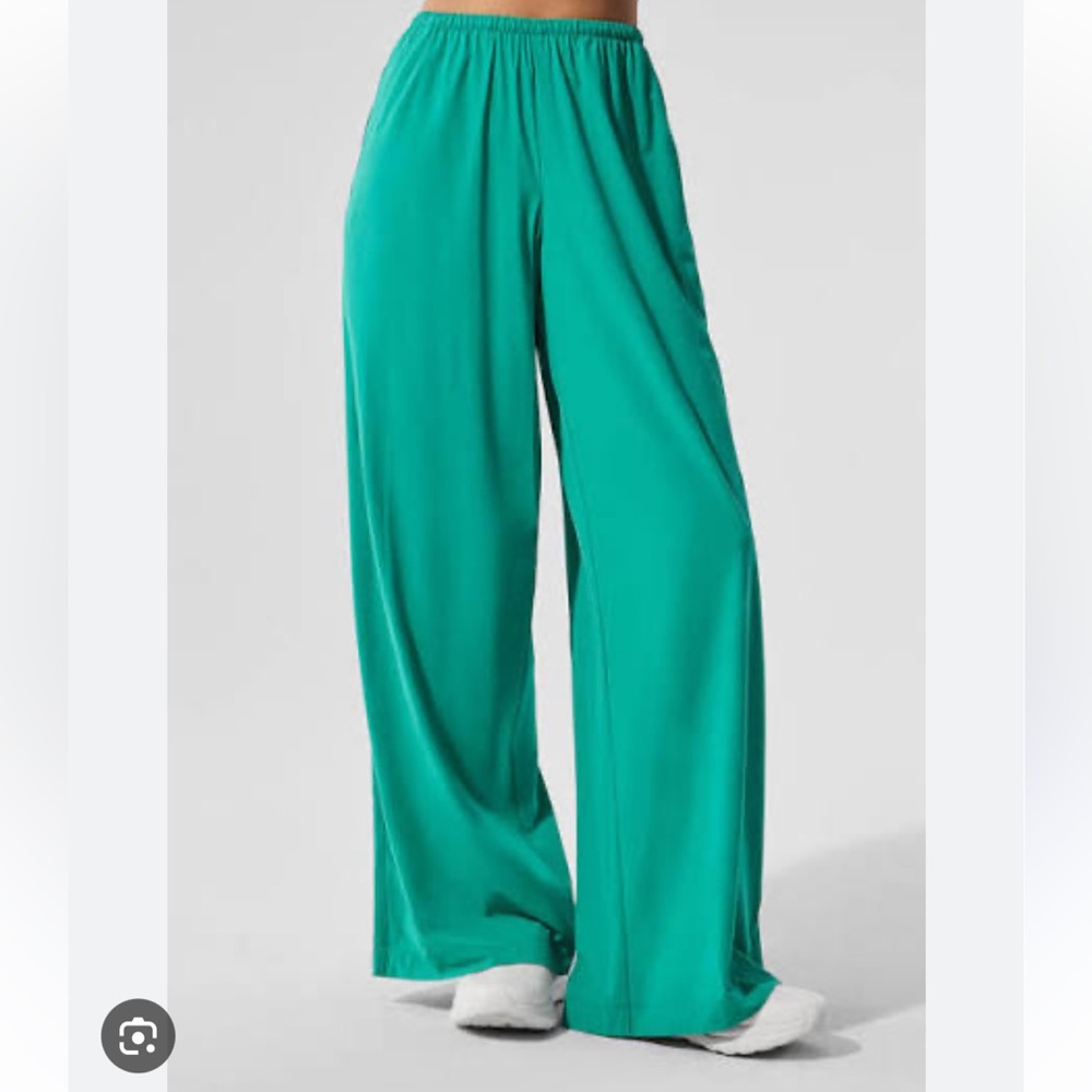 Alo pants
